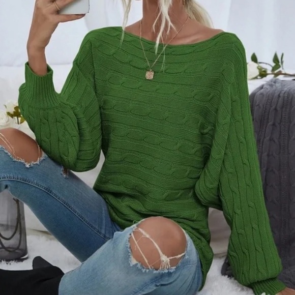 Luxe Cozy Cable Knit Oversized Sweater Top - Picture 6 of 14